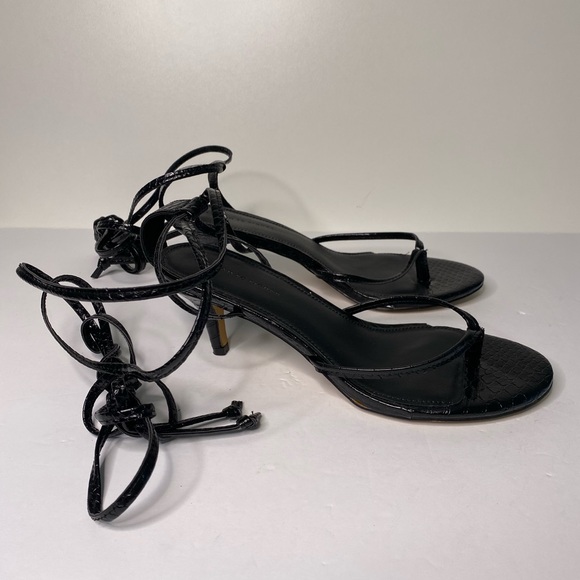 Fit To Figure Victoria Thong Heels size 10W NWOT - Picture 5 of 11